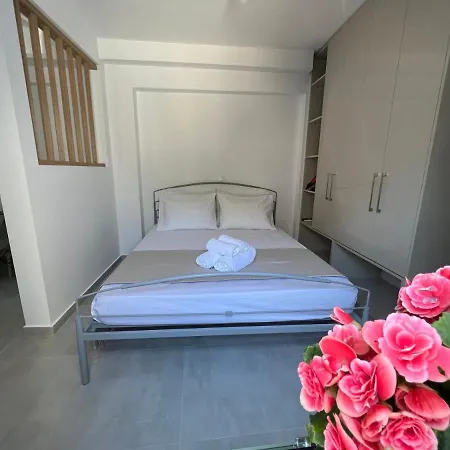 Vespista Boutique Apartment Skiathos-Stadt