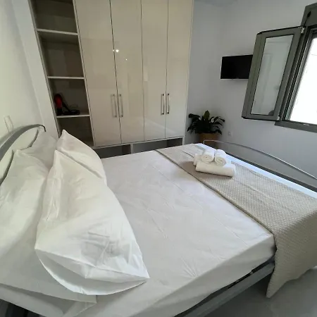 Vespista Boutique Apartment Skiathos Town