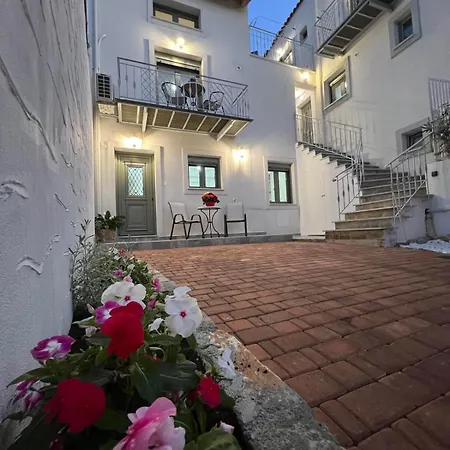 Vespista Boutique * Skiathos Town